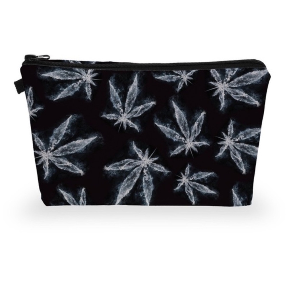 ✨ 5 for $25 ✨ Stylish Black Leaf Pattern Women's Makeup Pouch